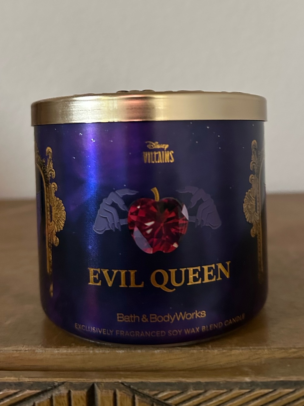 NEW Bath & Body Works Disney villains EVIL QUEEN 3-Wick Candle NEW